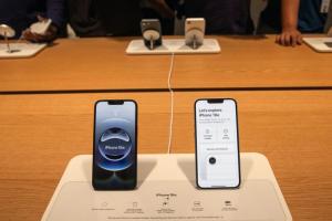 全球新一季暢銷手機TOP 10公布！蘋果「免2萬iPhone」黑馬進榜