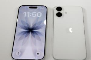 蘋果 iPhone 17 首批開箱、評測解禁！達人分析這款最值得買