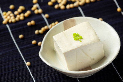 豆製品家族蛋白質PK 醫：愈水嫩愈低
