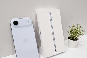 手感一流！實測 iPhone Air 又薄又美、續航超乎你想像可靠