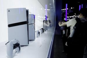 Sony 稱 PS5 是歷代最成功主機！玩家卻猛酸：遊戲陣容不如前代