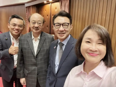 災後不吵架！柯志恩驚PO「與柯建銘合照」　對他吐3字網讚爆