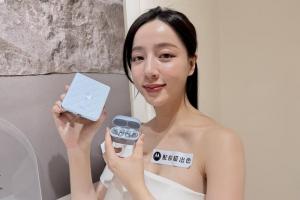 Motorola跨界施華洛世奇！razr 60聯名版手工鑲嵌35顆水晶