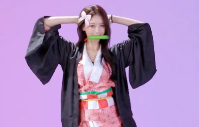 李雅英咬竹筒成「韓版禰豆子」！15秒熱舞影片辣翻　狂吸60萬觀看
