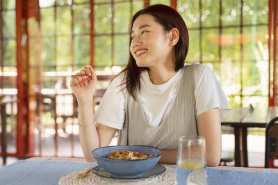 減重非靠意志力 醫推5招「正念飲食法」