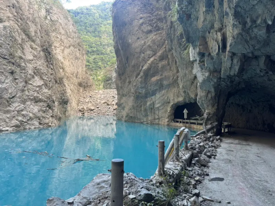 太魯閣堰塞湖水位暴漲逼近公路　花蓮分署急通報秀林鄉、台電撤離