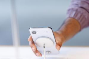 蘋果 iPhone Air 買氣冷爆減產百萬台！全球唯一這裡在瘋搶