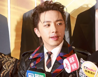 坤達捲入閃兵案已離台！吳宗憲稱盡快返回：該要面對的就趕快面對