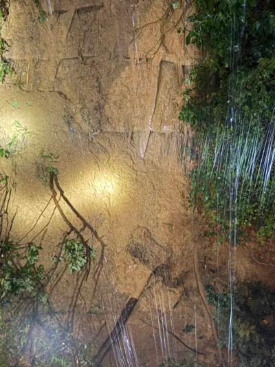 快訊／豪雨狂炸！北市文山區土石流　緊急疏散6戶共14人