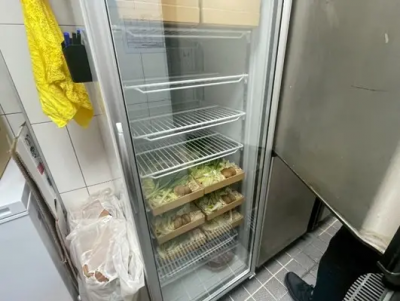 北市壽喜燒餐廳爆疑似食物中毒　6人就醫、衛生局勒令停業調查