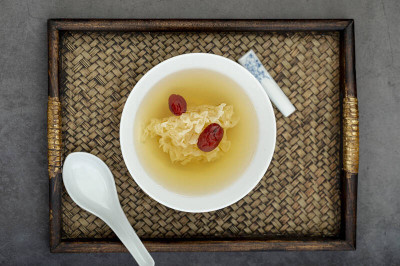 秋老虎發威口乾、皮膚癢? 3招潤肺補水抗乾燥