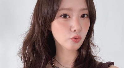 潤娥脫掉《暴君的廚師》優雅韓服!改穿中空裝大秀蠻腰又萌又辣