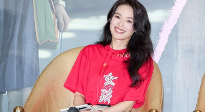 舒淇一甩《回魂計》主婦形象狂秀高衣品!佩戴的花朵珠寶直接被問翻