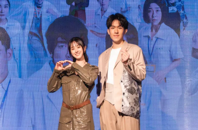 邱偲琹情斷小2歲郭方儒!昔喊27歲想婚 甜熱戀韓國歐巴賣場放閃