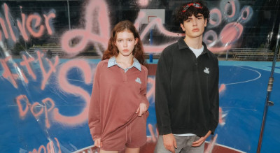 Hello Kitty萌力來襲！AIR SPACE銀色線條勾勒貓臉 情侶一起穿超可愛