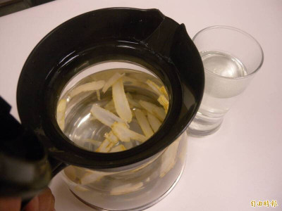 粉光蔘茶讓人血壓偏低？ 醫警：小心中藥茶飲副作用