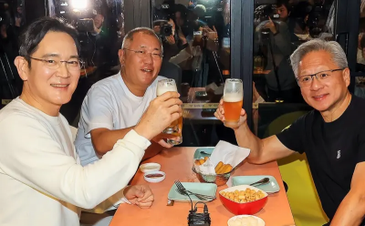 黃仁勳喫炸雞救股市　網傳放空韓國炸雞投資人崩潰爆倉虧1500萬