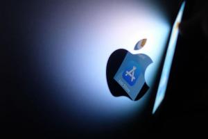 日本iPhone用戶也解放了！蘋果將開放第三方App商店下載