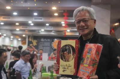 停留7小時！黃仁勳在台南喫完牛肉爐、剉冰才前往台北過夜