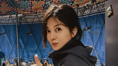 趙薇被傳胃癌病逝！小燕子罕見曬正面照反擊　臉色紅潤粉碎謠言