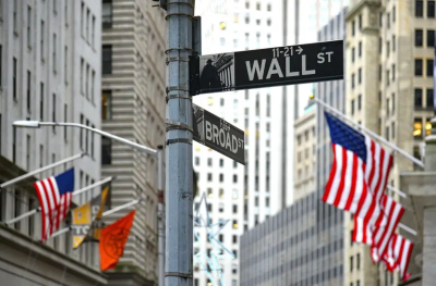 美股各自發展！輝達腿軟領跌科技股　道瓊工業指數大漲逾500點