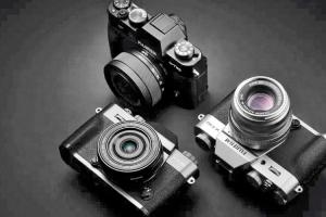 手機畫質不夠看！4 款新相機搶攻市場　輕巧隨行才是主流