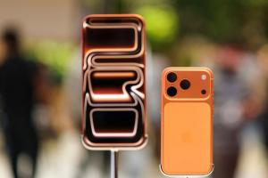 誰在買 iPhone 17 系列？通路數據曝：這些蘋果釘子戶都換了