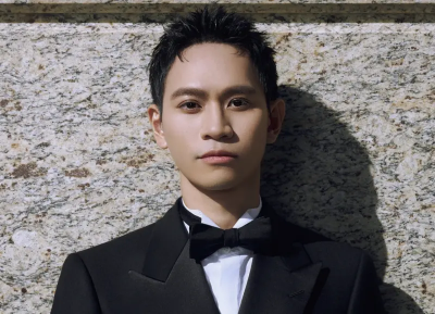 Andy老師穿高訂西裝奪走鐘獎！鬧翻家寧大翻身　粉絲讚：實至名歸