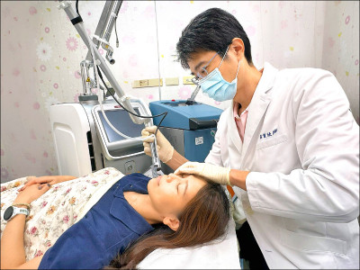 被愛犬咬掉嘴邊肉 黃金6小時搶救成功