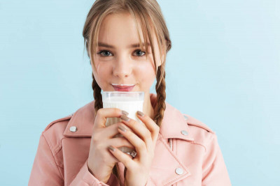 冬天喝鮮奶不只CP值高 營養師揭蛋白質也飆升