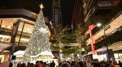 新光三越點亮台北耶誕童話 香堤廣場打造浪漫燈海 站前店週年慶壓軸登場