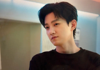 範世錡拔光於朦朧牙齒？直播被粉絲問喫不喫「缺牙齒」疑心虛暴怒