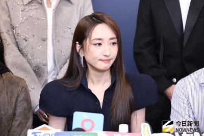 Energy坤達捲閃兵風暴！柯佳嬿首談護夫心聲：心情還好、陪他面對