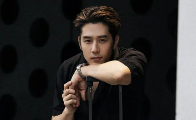 胡宇威罕見動怒！曝班機延誤沒協助補償　發文痛批：最糟飛行體驗