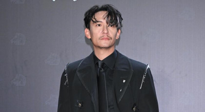 金馬62》張震影帝連莊前先瞄準紅毯最帥！不收邊黑西裝不羈壞壞超瀟灑