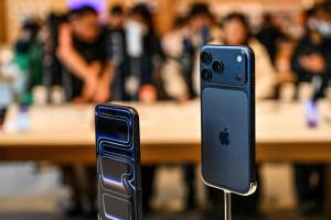 台灣10月手機狂賣56.5萬台！年度新高點出爐、這款成最大功臣