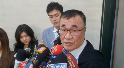 施政非穿搭漂亮！綠性平部批李四川：傲慢老派、像極了「考考男」