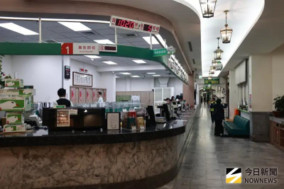 郵局「疑伺服器異常」當機！民眾臨櫃卡關　普發1萬、ATM正常