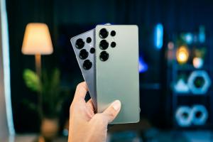 通路黑五特賣開跑！新 iPhone 下殺近 4,000 元、Android 旗艦大砍 1.3 萬元