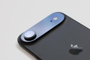 iPhone Air 用不慣！他降級回 iPhone 14 Pro Max 倒賺 1.5 萬　直呼更有升級感