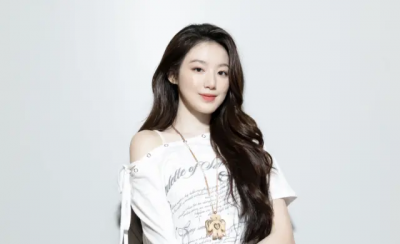 舒華飛高雄主持AAA！一現身像移動雜誌封面　IVE張員瑛疑似大素顏