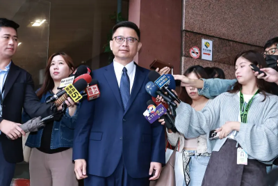 暫停競選行程？賴瑞隆沒鬆口：沒什麼比孩子健康學習更重要