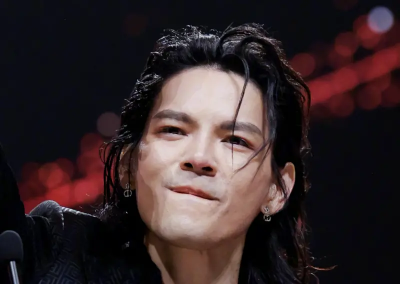 向華強為捧兒子向佐虧好幾億！認了：是最大的敗筆　上天給的教訓