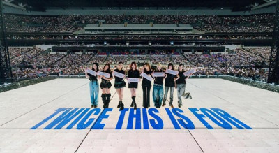 TWICE香港開唱全黑現身傳遞悼念心意！周子瑜全中文慰問火災災民