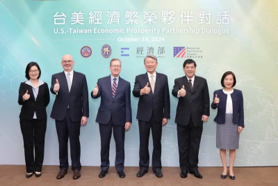 美官員預告明年初舉辦台美經濟夥伴對話　龔明鑫是否參與引關注