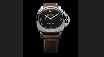 沛納海Luminor Marina推限量版！全數字錶盤搭防水300米 同等級最頂規格