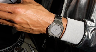 特殊工藝讓精鋼閃耀如鏡！Bell &amp; Ross BR-05新作映照腕間都會新風景