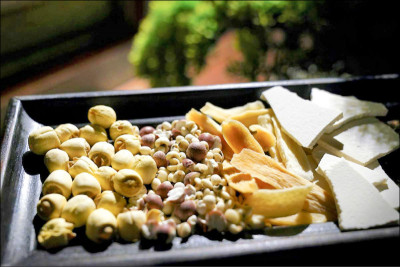 冬季進補有學問 實熱體質女性 連喝麻油湯反助長火氣