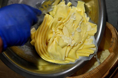 高脂護腦？ 瑞典25年研究：多喫高脂起司可降低失智風險