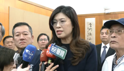 提問鄭麗文卻被罵無腦！東吳副教授反嗆她「問A答B」把聽眾當笨蛋